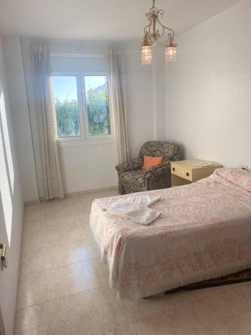 2nd Line To Sea Apartment Adra